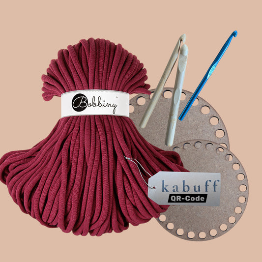DIY Häkelset mit Jumbo Garn – Korbset Wein Red