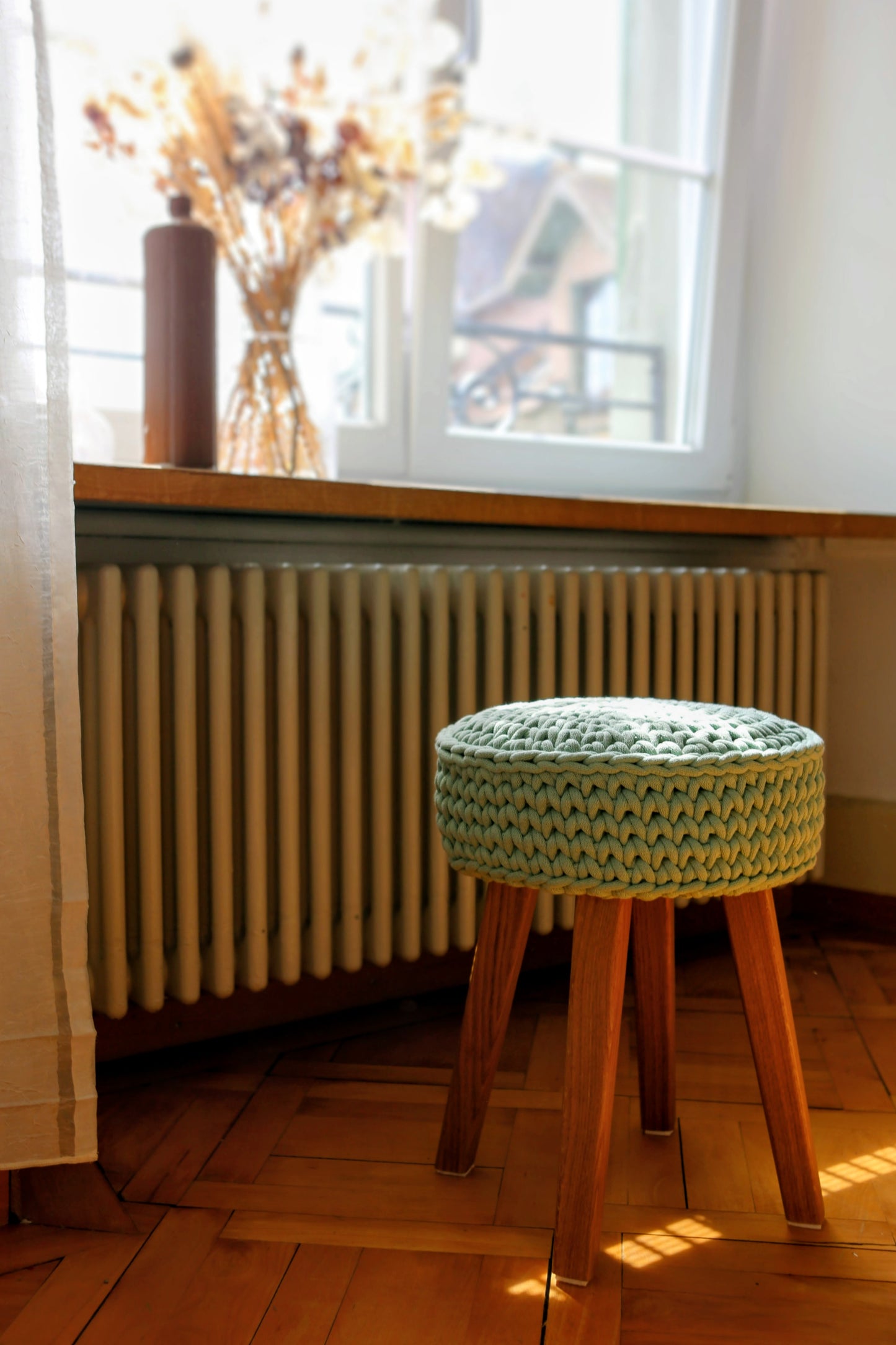 Hocker aus Eichenholz – handgemacht gross