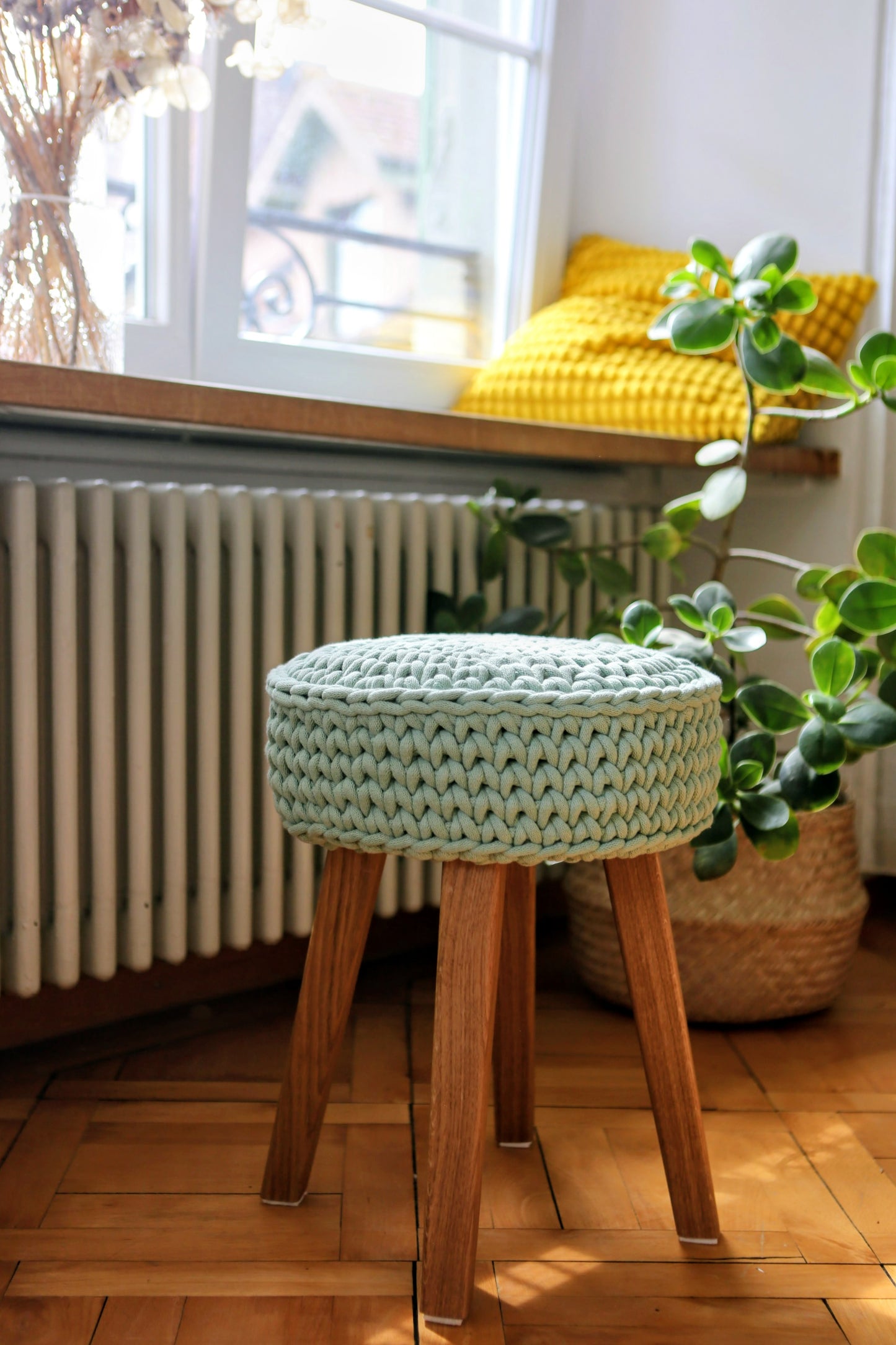 Hocker aus Eichenholz – handgemacht gross