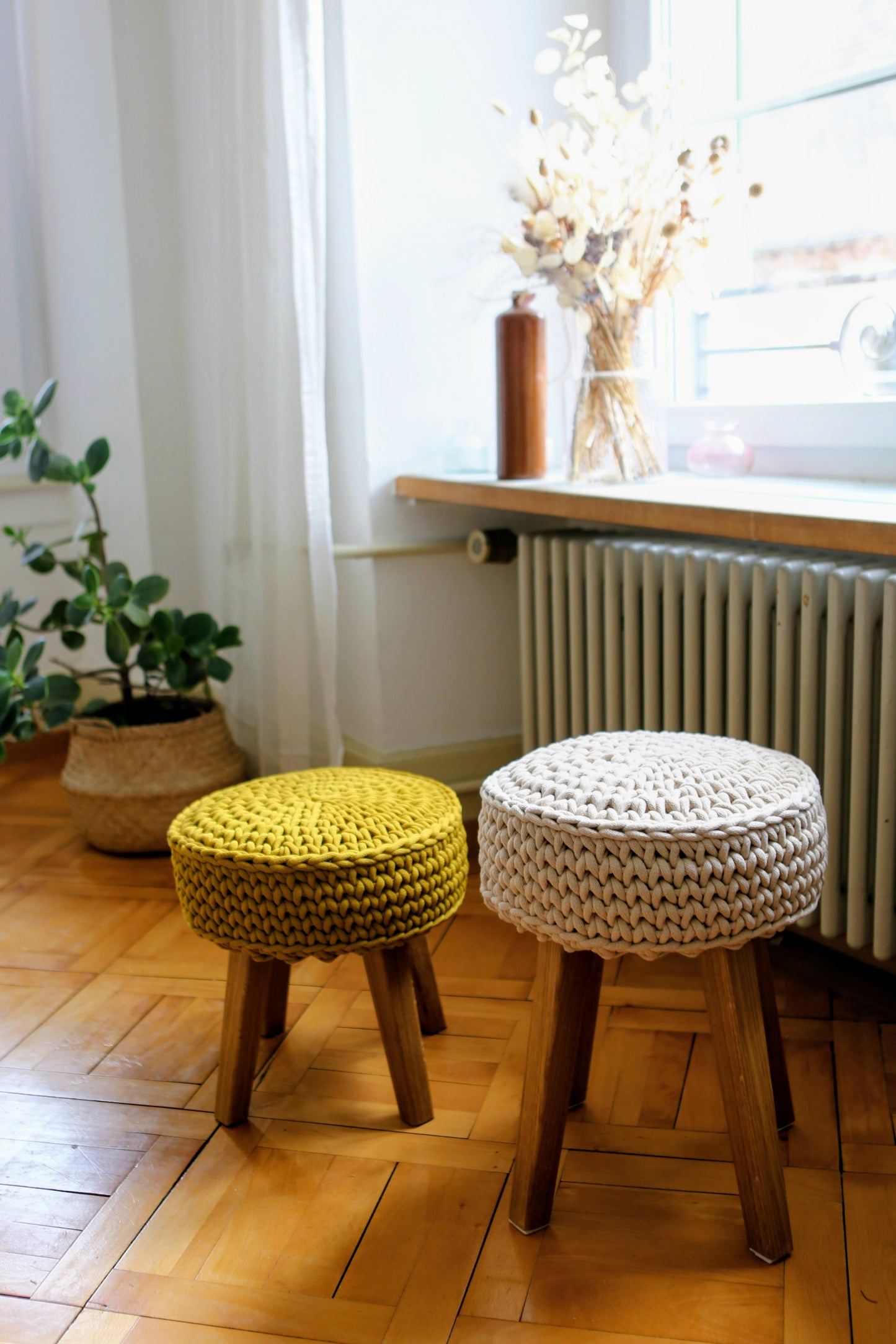 Hocker aus Eichenholz – handgemacht gross