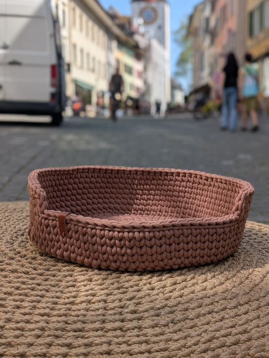 Handgehäkeltes Hundebett aus Baumwolle – Braun| Ø 60 cm