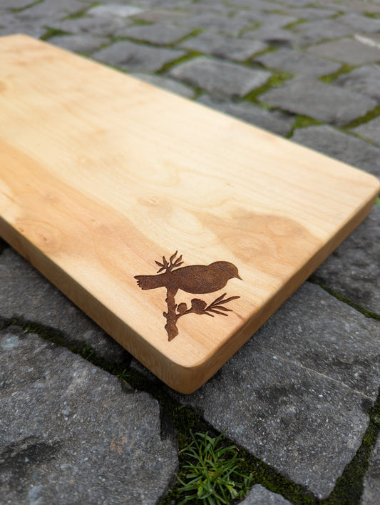 Frühkirschholz Schneidebrett mit Vogelgravur